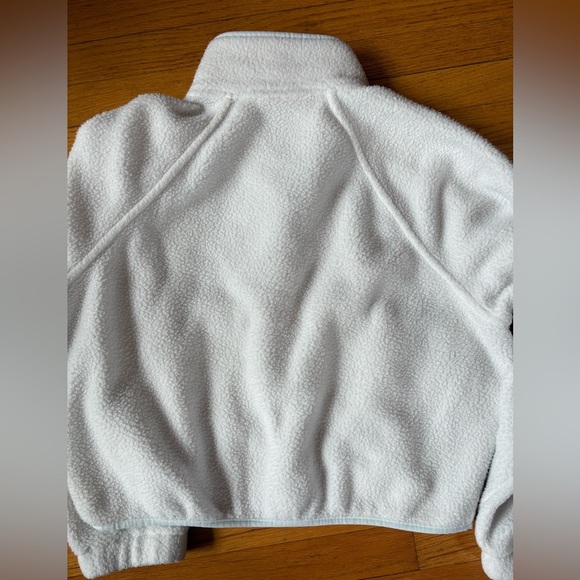 SUNDAY BEST sweater -Aritiza - Picture 9 of 11